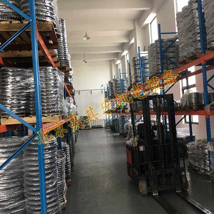 高壓風(fēng)機(jī)半成品庫(kù)房